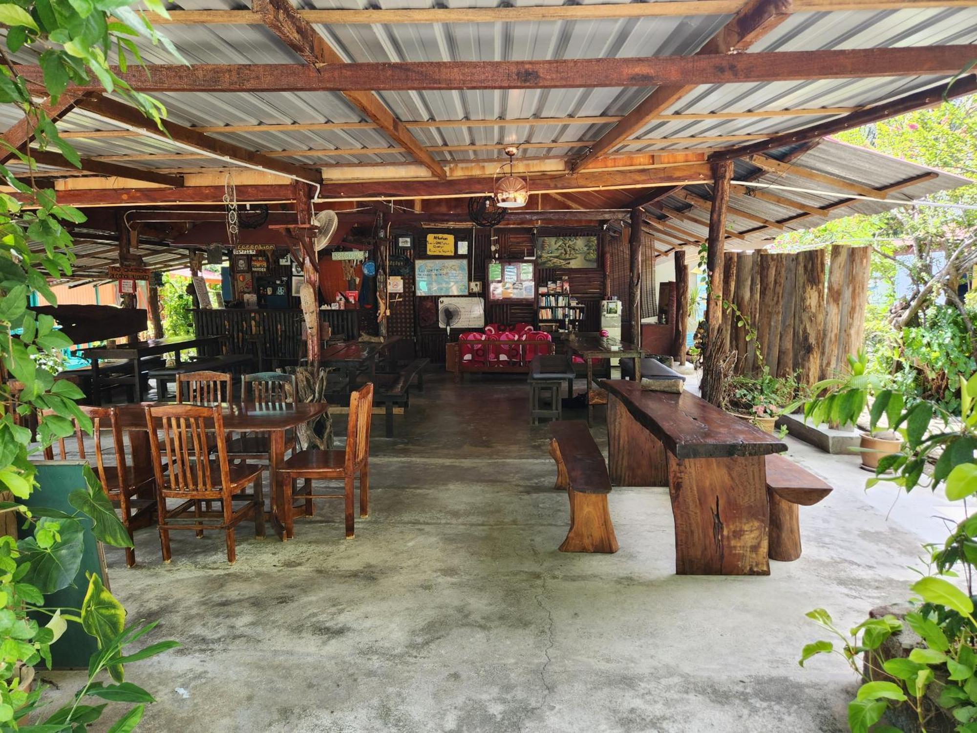 Gecko Guesthouse Pantai Cenang  Extérieur photo